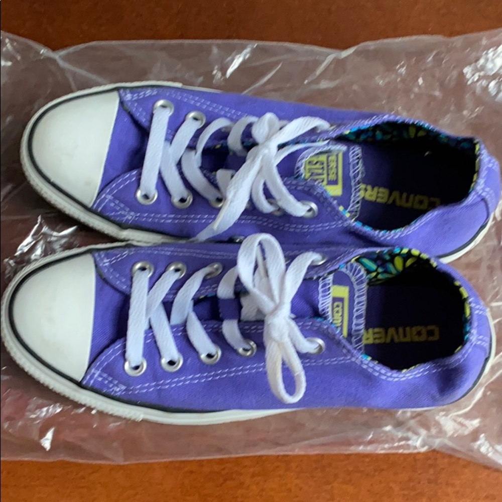 CONVERSE women’s shoes